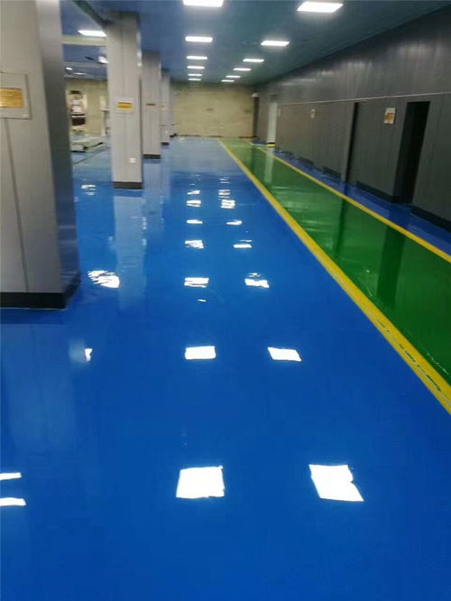 环氧地坪漆施工 车间防尘水泥地刷绿色漆与渗透固化地坪工程指南